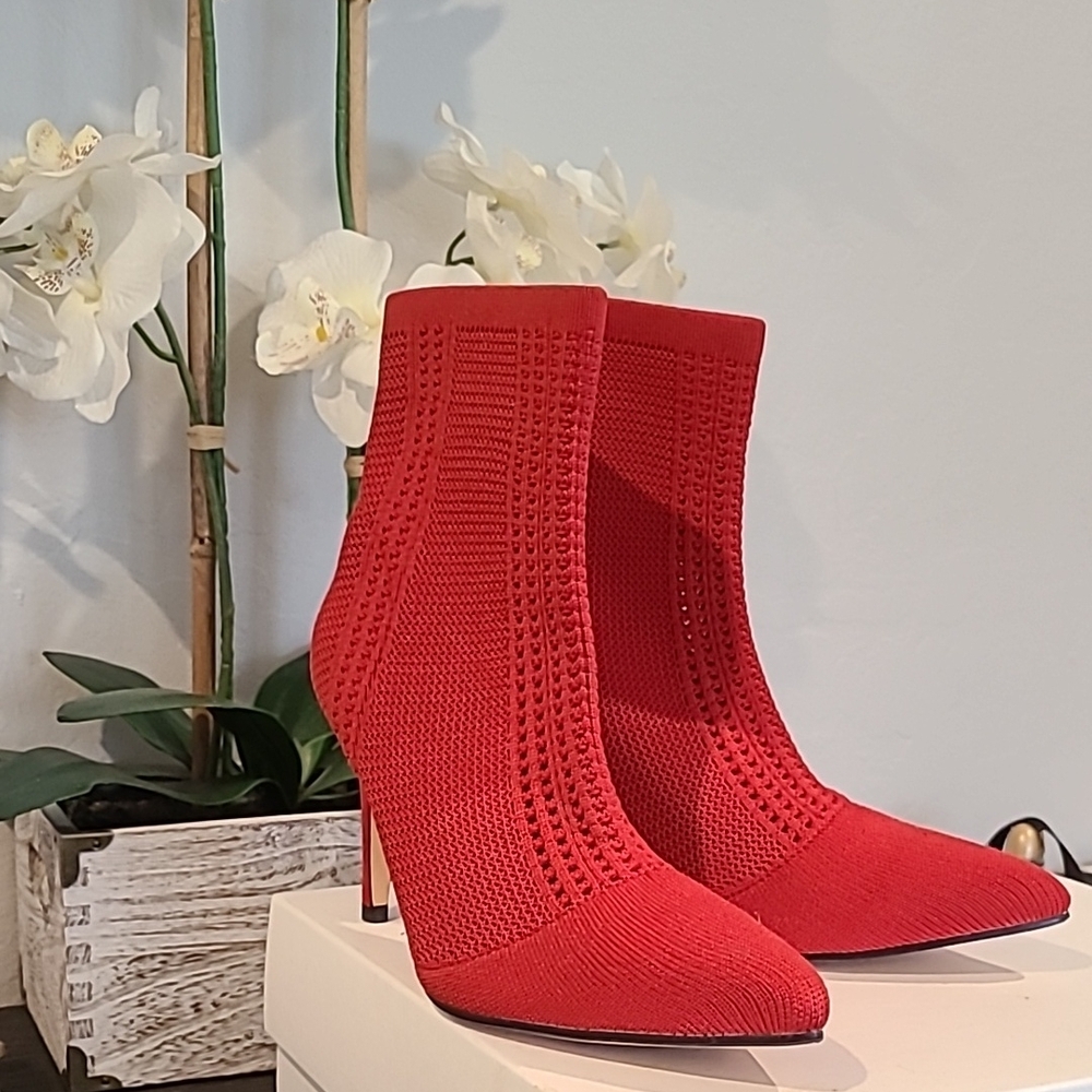 Elegant Red Knit Ankle Boots